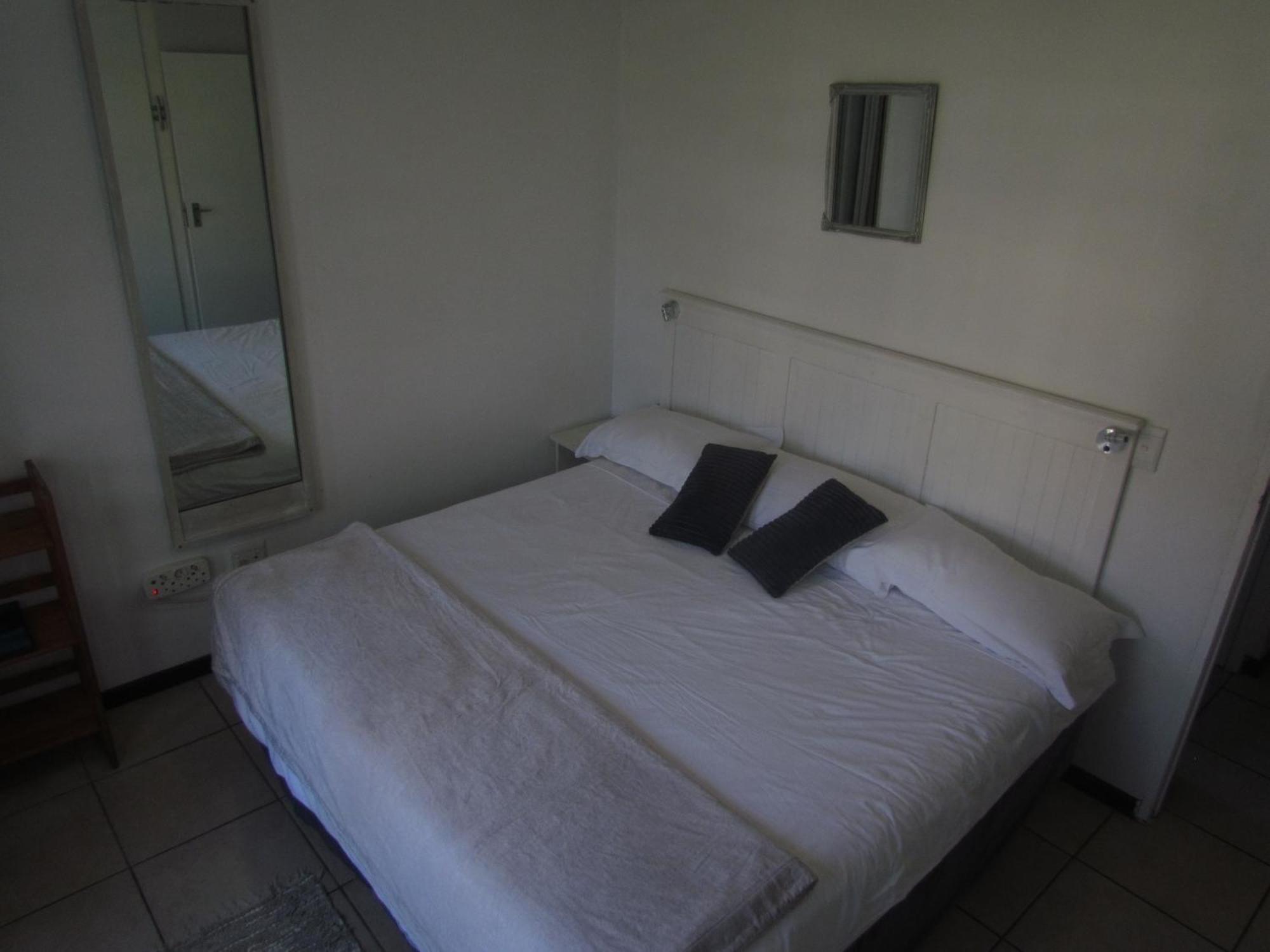 Santini Lace Self Catering Unit Плеттенберг-Бей Екстер'єр фото
